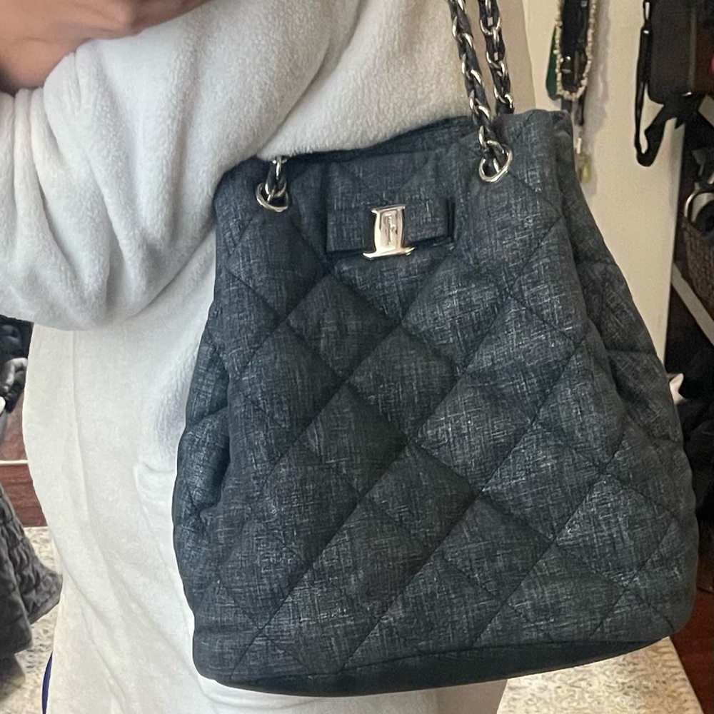 Salvatore Ferragamo Quilted Gray Chain-Handle Hobo Bag - Picture 4 of 5